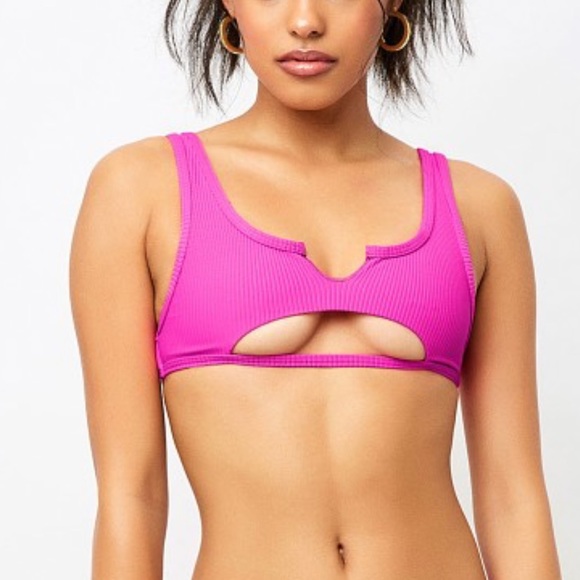 Frankie's Bikinis Other - Frankie's Bikinis Cole Bikini Top in Fuchsia size Large
